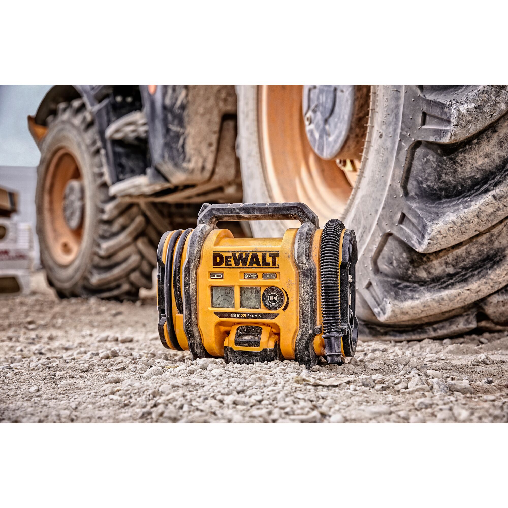 Dewalt tyre inflator discount 18v