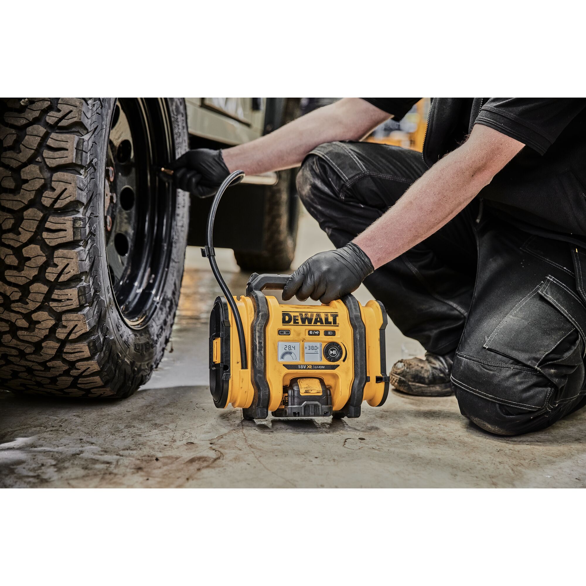 Dewalt air pump discount cordless