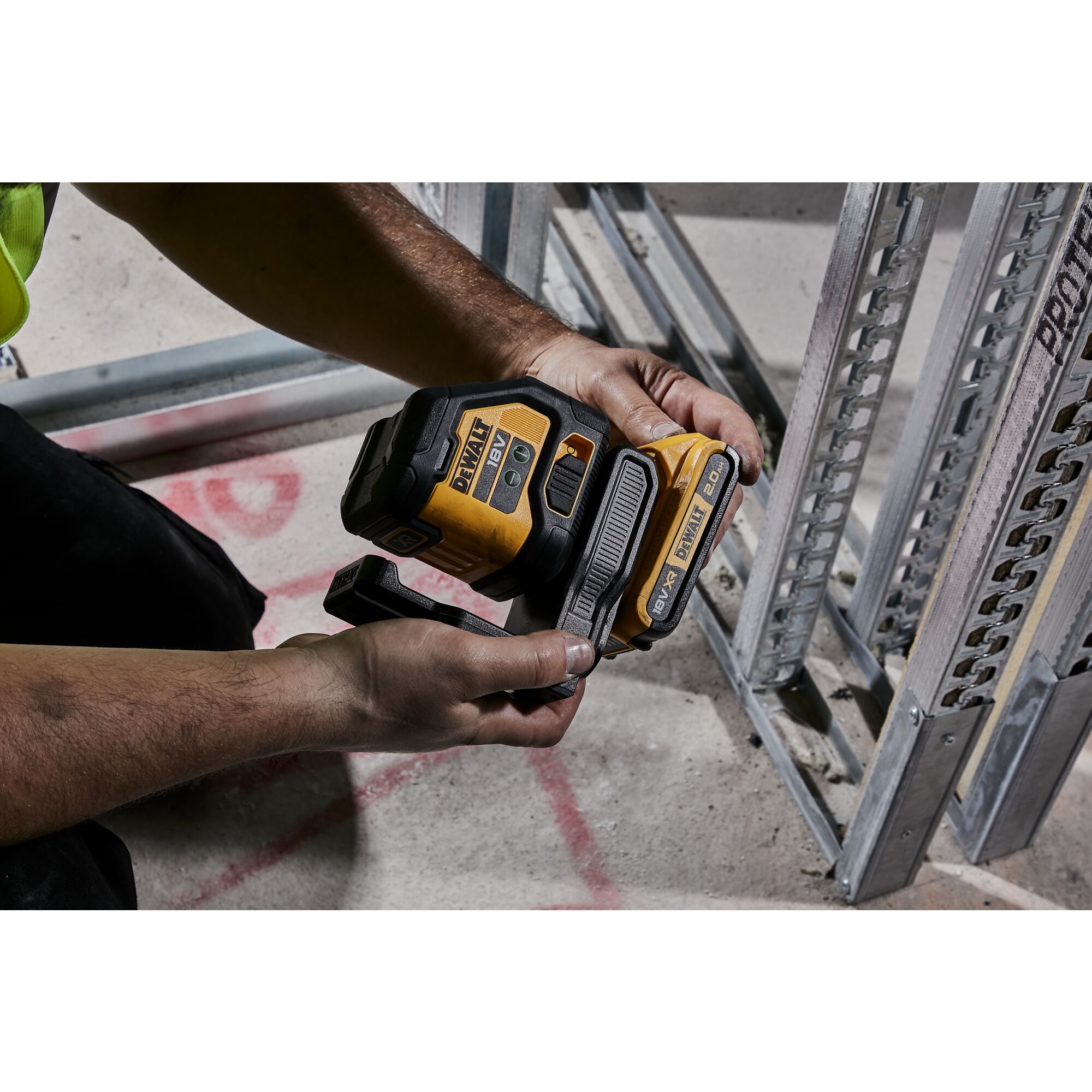 Dewalt discount cordless laser