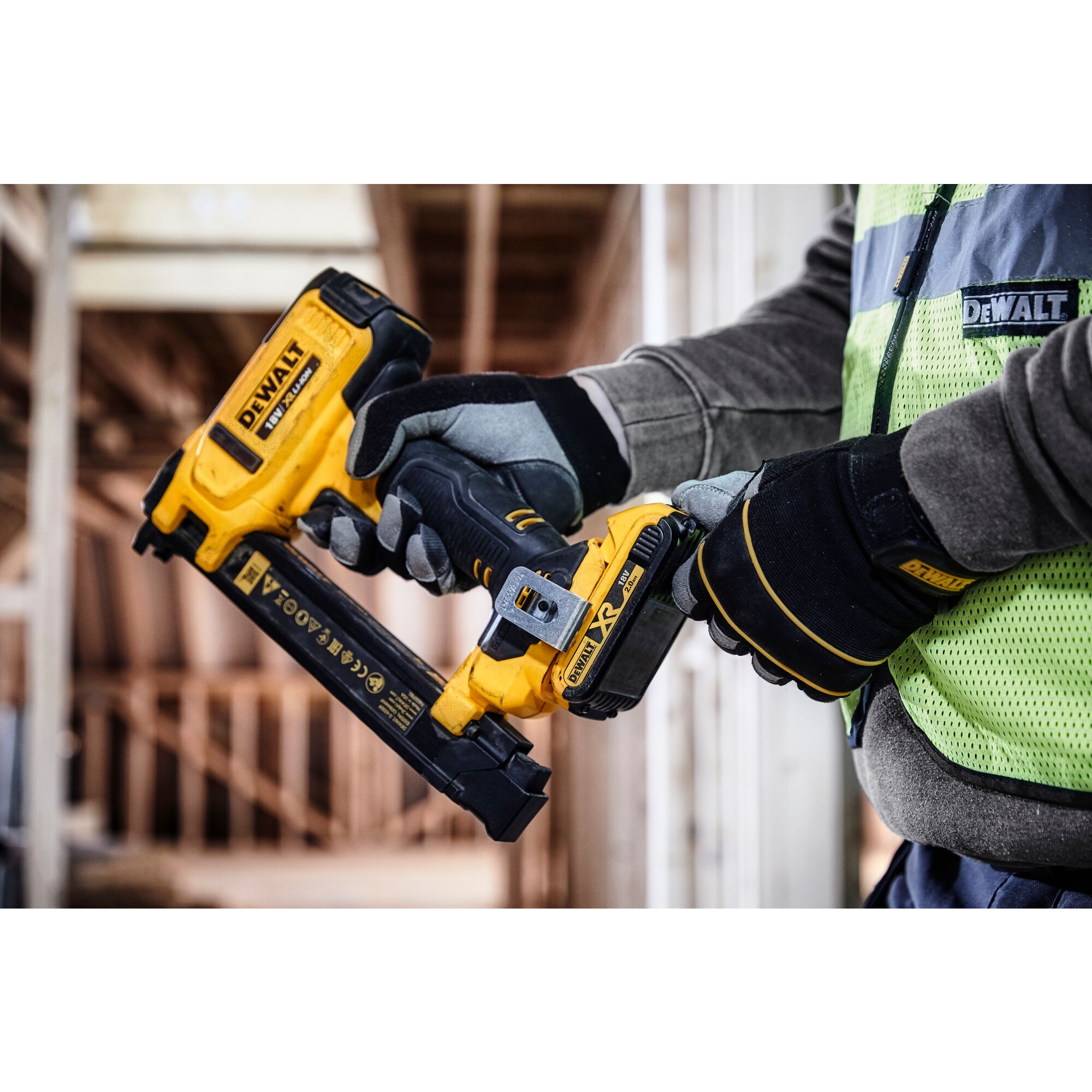 Dewalt battery best sale powered stapler