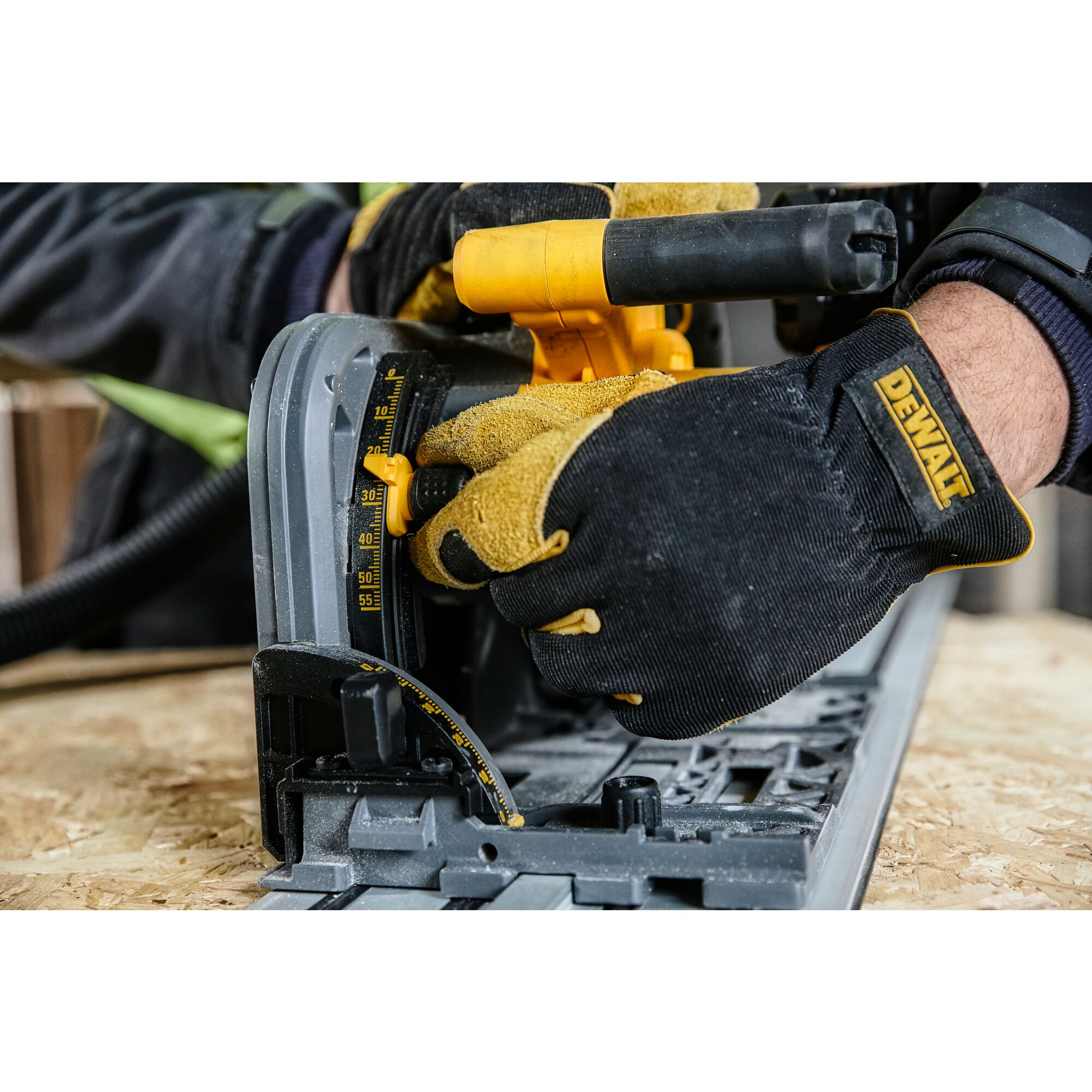 54V XR FLEXVOLT 165mm Plunge Saw Bare Unit DEWALT