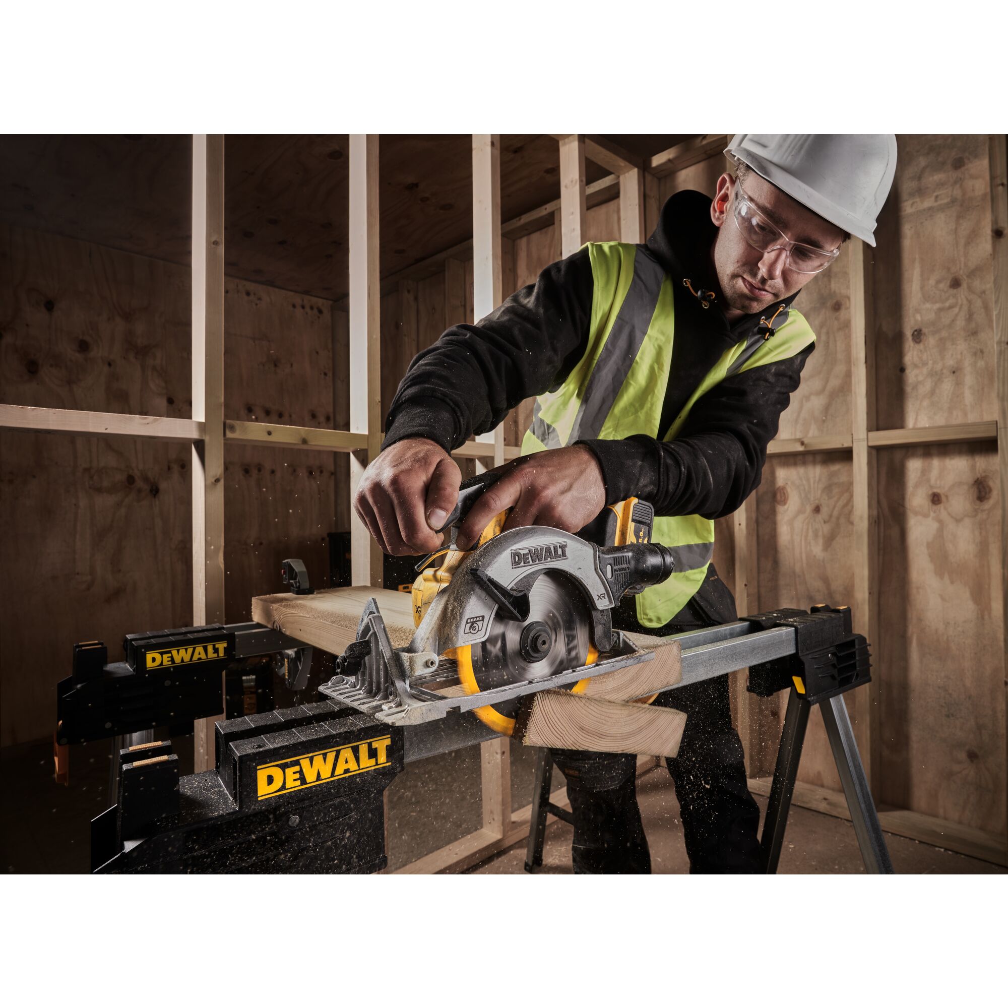 Dewalt xr best sale 18v circular saw